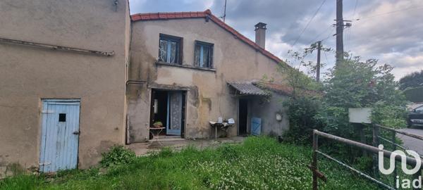 Maison de campagne 8 pièces de 126 m² à Perreux (42120)