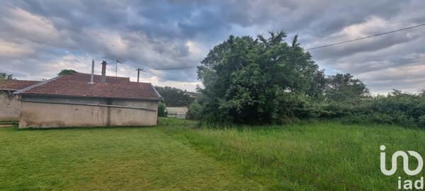 Maison de campagne 8 pièces de 126 m² à Perreux (42120)