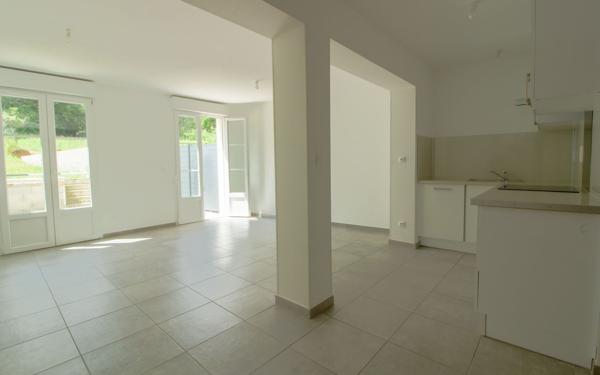 Maison à louer    4 pièces • 70 m2 Pontpoint