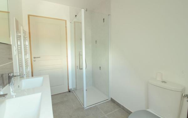 Maison à louer    4 pièces • 70 m2 Pontpoint