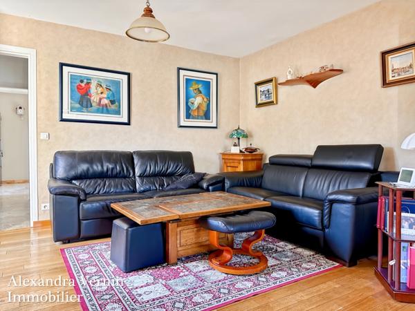 Charmante maison familiale 4 chambres entourée d'un agréable jardin arboré