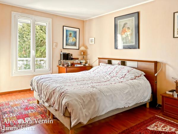 Charmante maison familiale 4 chambres entourée d'un agréable jardin arboré