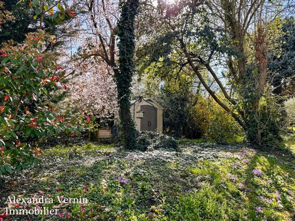 Charmante maison familiale 4 chambres entourée d'un agréable jardin arboré