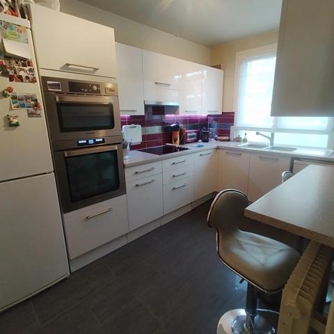 Rosny-Sous-Bois- quartier- Le Plateau d'Avron- T3 en rez de chaussée avec balcon - cave et parking