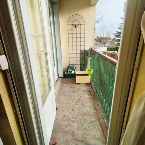 Rosny-Sous-Bois- quartier- Le Plateau d'Avron- T3 en rez de chaussée avec balcon - cave et parking