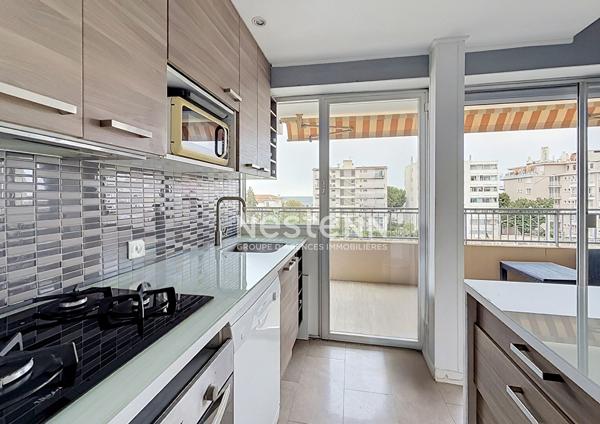 Golfe-Juan - 2 Pièces - 44m² - Vue Mer - Rénové
