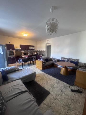 Maison à LE CHAMBON-FEUGEROLLES, 42500 - 9 pièces 218m²