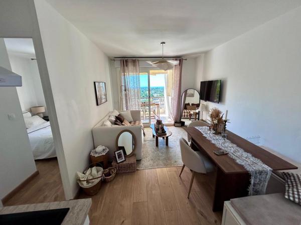 Appartement à SAINT-RAPHAEL, 83700 - 2 pièces 30m²