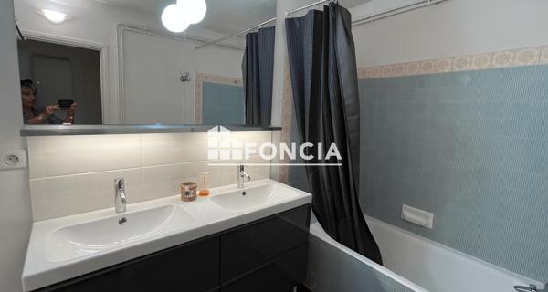 À vendre Appartement 2 pièces 58 m² - Uzès 30700