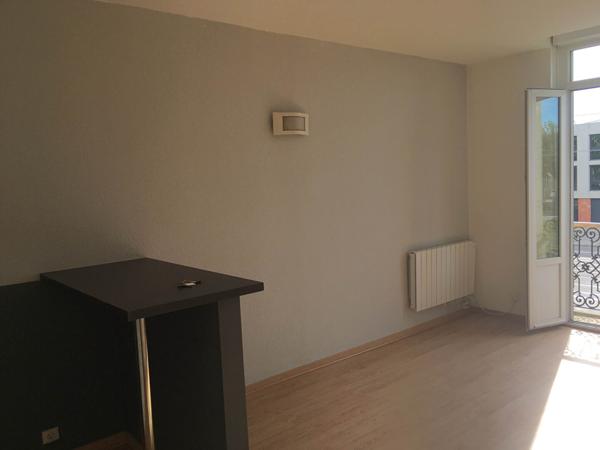 33100 BORDEAUX BASTIDE- Appartement 3 pièces en duplex à louer