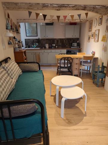 A vendre maison de ville avec studio indépendant