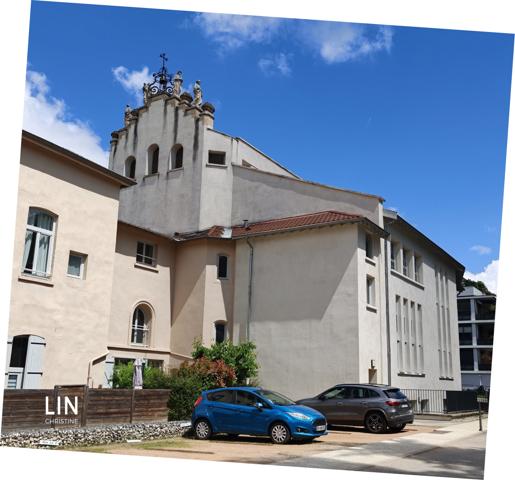 Appartement
         3 pièces
        - 65 m² 215 000 € *