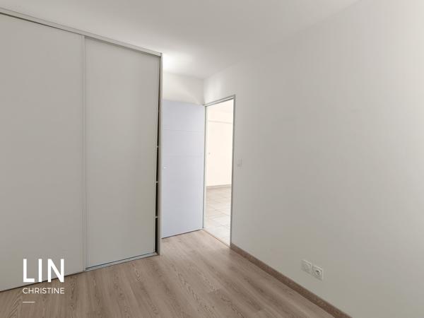 Appartement
         3 pièces
        - 65 m² 205 000 € *