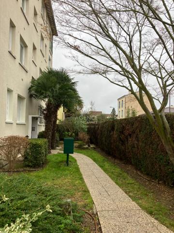 Appartement Maisons Laffitte 4 pièce(s) 63.6 m2 €434 500 ** - Référence 4590