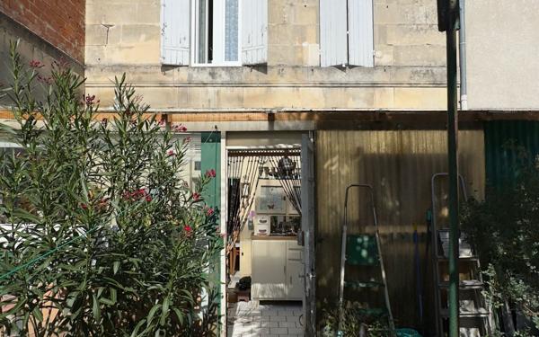 Maison à vendre    3 pièces •  Saintes