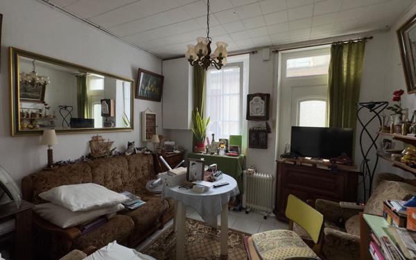 Maison à vendre    3 pièces •  Saintes