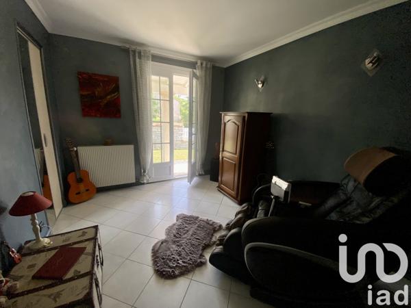 Maison à vendre 5 pièces 215 m² Saint-Amant-de-Boixe