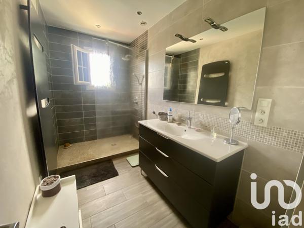 Maison à vendre 5 pièces 215 m² Saint-Amant-de-Boixe