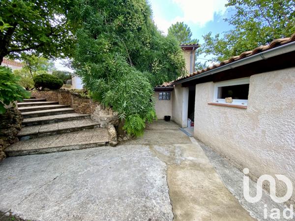 Maison à vendre 5 pièces 215 m² Saint-Amant-de-Boixe