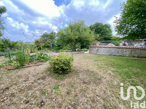 Maison à vendre 5 pièces 215 m² Saint-Amant-de-Boixe