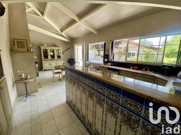 Maison à vendre 5 pièces 215 m² Saint-Amant-de-Boixe