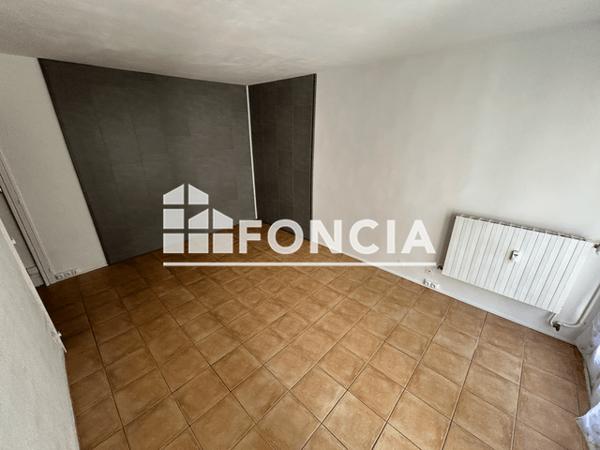 Location Studio 25.52 m² - Poitiers 86000
