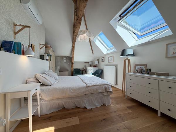 Charmante maison ancienne en pierre à Chancelade - Un havre de paix à saisir !