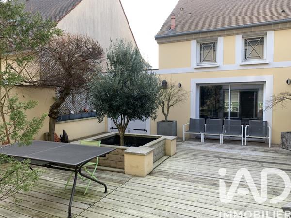 Maison à vendre 7 pièces 358 m² Fontenay-le-Fleury