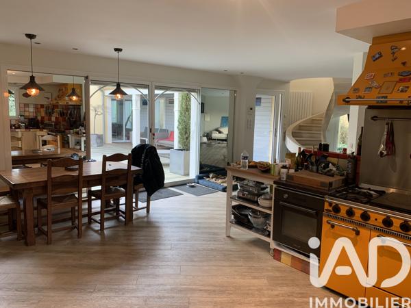 Maison à vendre 7 pièces 358 m² Fontenay-le-Fleury