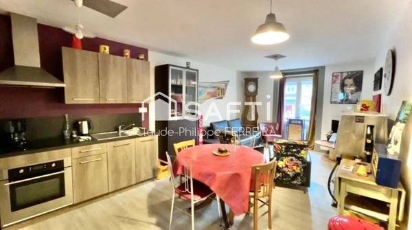 Immeuble avec local et appartement + Grande dépendance