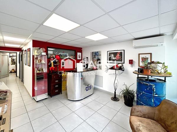 Immeuble avec local et appartement + Grande dépendance