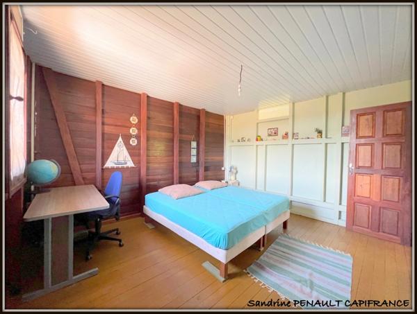 A VENDRE A KOUROU (97310 Guyane Française) UNE MAGNIFIQUE MAISON T4 DE CAMPAGNE DE 103 m² SUR UN TERRAIN DE 5000 m² - AU PRIX DE 395 000 €.