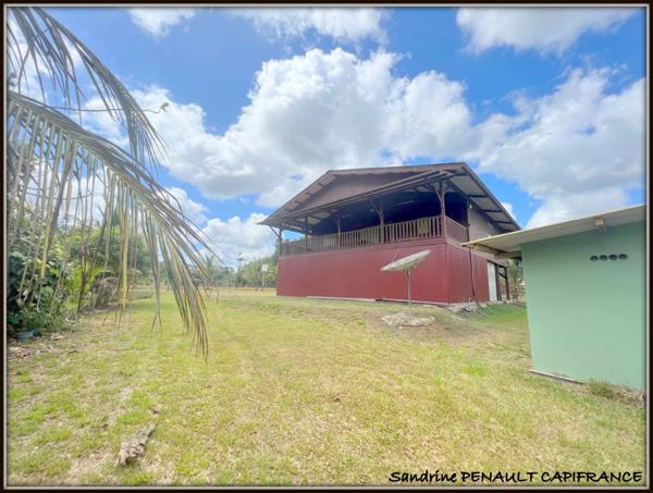 A VENDRE A KOUROU (97310 Guyane Française) UNE MAGNIFIQUE MAISON T4 DE CAMPAGNE DE 103 m² SUR UN TERRAIN DE 5000 m² - AU PRIX DE 395 000 €.