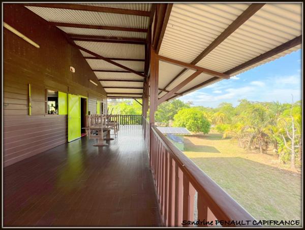 A VENDRE A KOUROU (97310 Guyane Française) UNE MAGNIFIQUE MAISON T4 DE CAMPAGNE DE 103 m² SUR UN TERRAIN DE 5000 m² - AU PRIX DE 395 000 €.