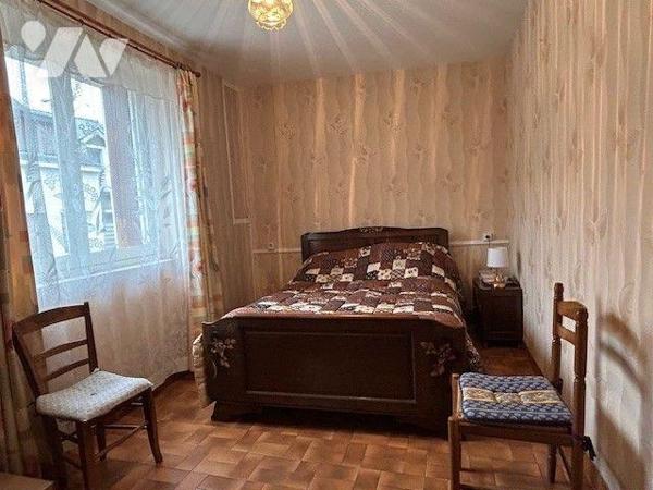 MAISON A VENDRE BAUGE EN ANJOU
Maison de bourg située à CLEFS.
Maison comprenant au rez-de-ch...