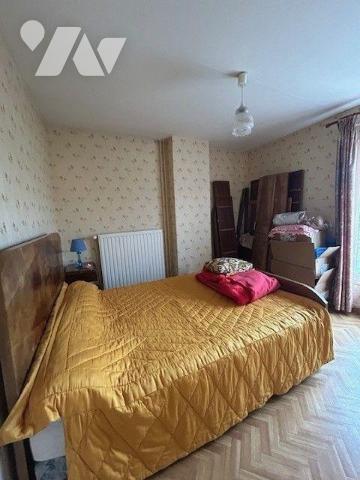 MAISON A VENDRE BAUGE EN ANJOU
Maison de bourg située à CLEFS.
Maison comprenant au rez-de-ch...