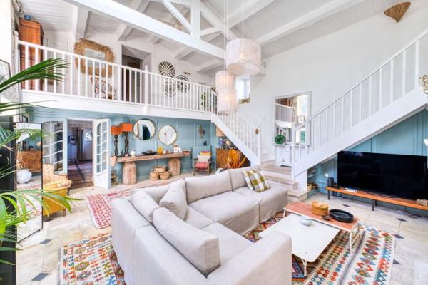 Propriété d’exception nichée dans un écrin de verdure