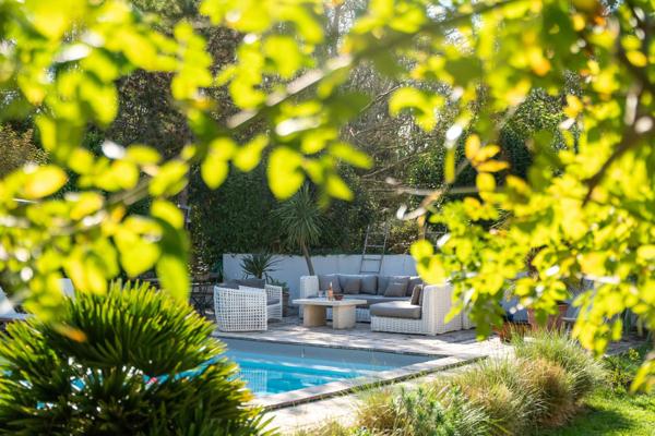 Propriété d’exception nichée dans un écrin de verdure