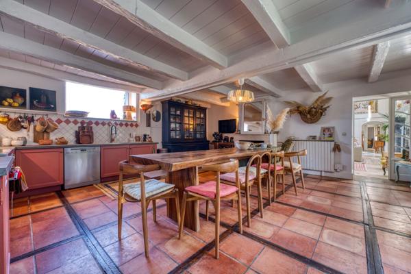 Propriété d’exception nichée dans un écrin de verdure