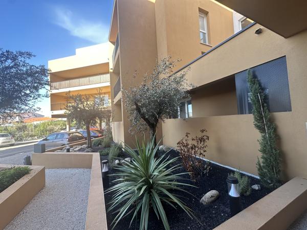 Appartement T3 neuf terrasse  + garage + Place de parking