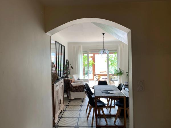 Maison 97 m² avec garage de 90 m² avec vue dominante sur la Dordogne