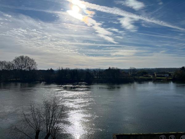 Maison 97 m² avec garage de 90 m² avec vue dominante sur la Dordogne