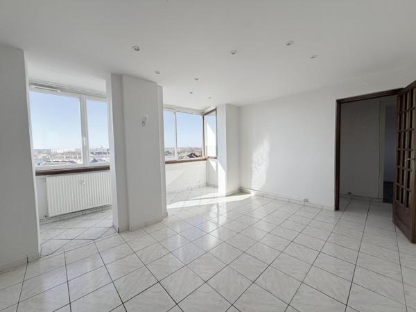 À vendre Appartement 3 pièces 77.27 m² - Golbey 88190