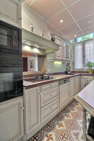 A vendre - L'art de vivre provençal au coeur de Cucuron - Sud Luberon