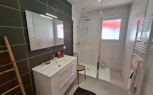 Maison à vendre    4 pièces •  Médis