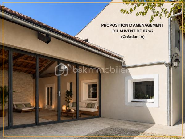 Maison idéale pour une famille, ou pour un projet de développement d'activité nécessitant la présence d'un grand espace couvert.

Derrière sa façade pleine de charme, cette maison séduit par ses volumes généreux, son authenticité et son atmosphère chaleureuse. Elle développe une partie principale idéale pour une vie de famille, avec de beaux espaces de vie, une grande cuisine conviviale avec îlot central, plusieurs chambres, une salle d’eau rénovée et de nombreux espaces annexes pratiques.

Le bien comprend également une dépendance / partie annexe, accessible soit depuis l’extérieur, soit directement depuis l’intérieur de la maison, ce qui lui donne une vraie souplesse d’usage. Cet espace complète harmonieusement l’ensemble avec une cuisine, une pièce de vie et une grande chambre sous poutres, pleine de charme et de caractère.

Cette configuration permet d’envisager différents projets selon les besoins : espace pour recevoir, lieu de vie indépendant pour un proche, partie complémentaire pour une grande famille, ou encore espace distinct pour une activité ou un usage mixte.

À l’extérieur, vous profiterez d’un jardin arboré, intime et plein de charme, propice aux repas d’été, aux moments en famille ou à la détente. 

Un grand auvent de 87m2 complète l’ensemble et constitue un véritable atout pour le stationnement, le stockage, un atelier ou tout autre projet nécessitant de beaux volumes (espace piscine/jacuzzi).

Un bien rare, chaleureux et plein de personnalité, qui offre à la fois le charme de l’ancien, de beaux volumes et une organisation particulièrement intéressante grâce à sa partie annexe.

La surface totale d'usage est d’environ 195 m², incluant une partie annexe. À titre de précision, le DPE a été établi sur une surface de référence de 157,62 m².

Vous souhaitez découvrir cette maison mais vous habitez loin ?
Éléonore vous propose, dans un premier temps, un rendez-vous de présentation à distance grâce à la visite virtuelle 3D.
Bien entendu, rien ne remplace une visite sur place pour ressentir pleinement l’atmosphère et le charme des lieux.
N’hésitez pas à la contacter pour toute question !