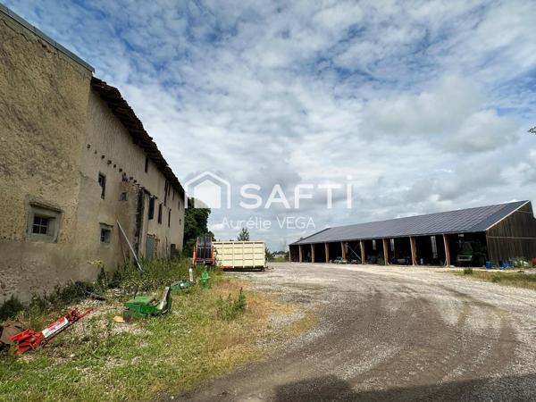 Ancien corps de Ferme à Rénover sur plus de 3000m2