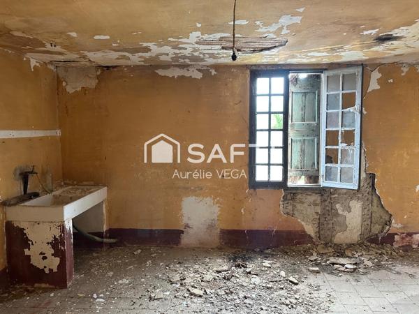 Ancien corps de Ferme à Rénover sur plus de 3000m2