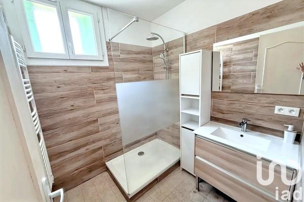 Appartement 4 pièces de 72 m² à Marseille (13005)