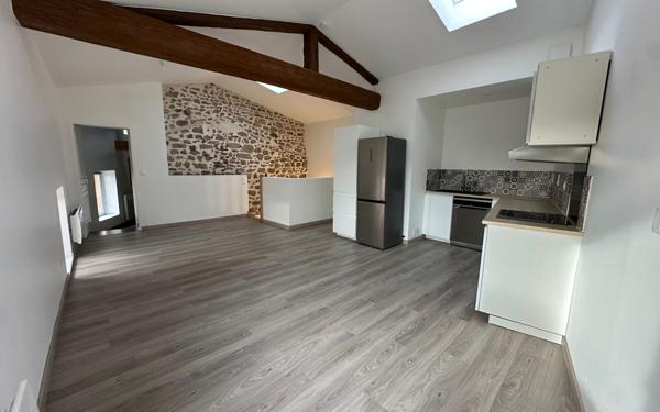 Maison à vendre    4 pièces • 100 m2 Soucieu-en-Jarrest